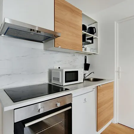 Magnificent - 2p - Arc De Triomphe